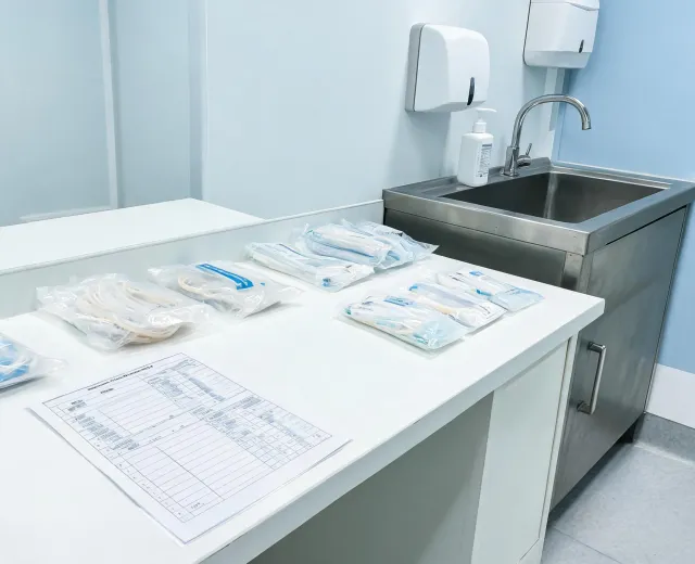Continence care training station